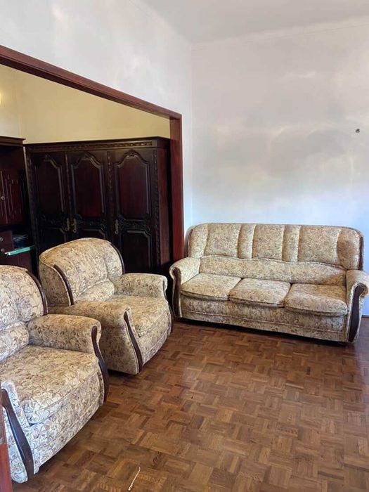 Conjunto Sofá + Poltronas