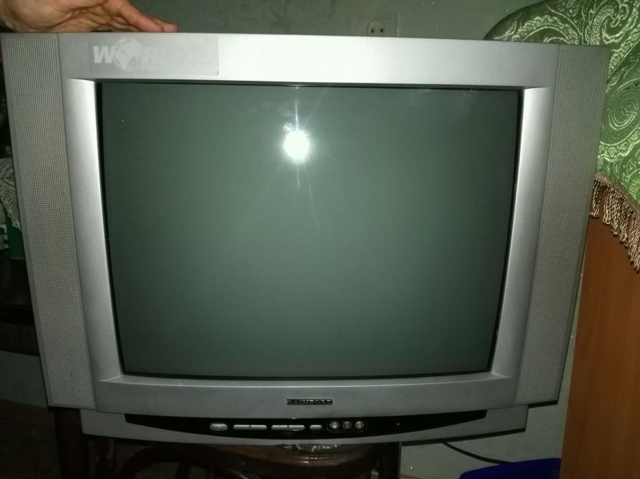 Продам телевизор