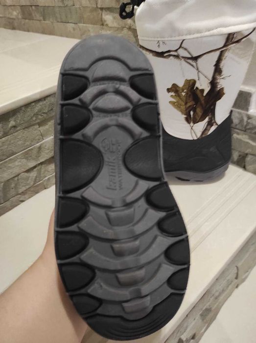 Дитяче взуття в хорошому стані