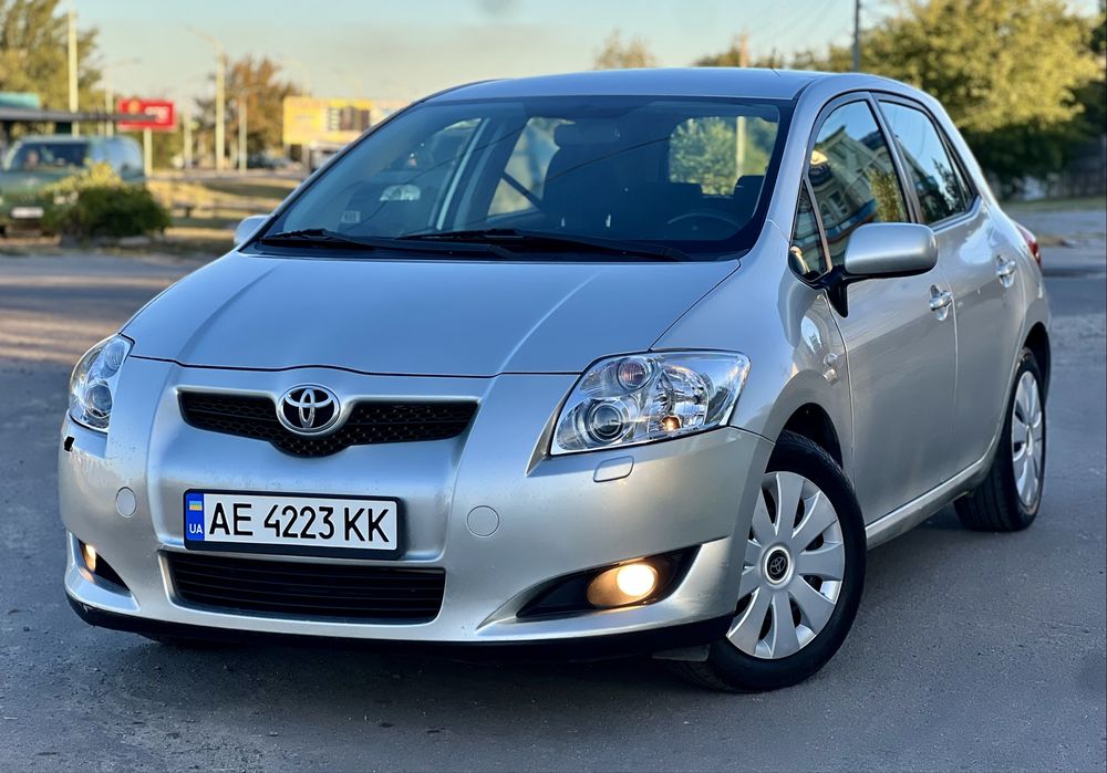 Продам Toyota Auris