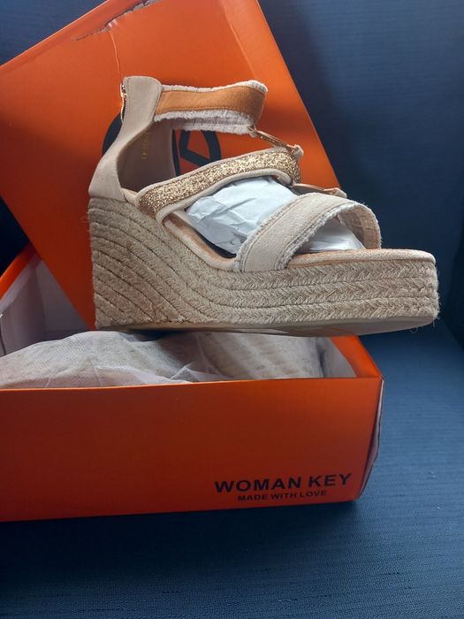 Sapato de marca  de senhora