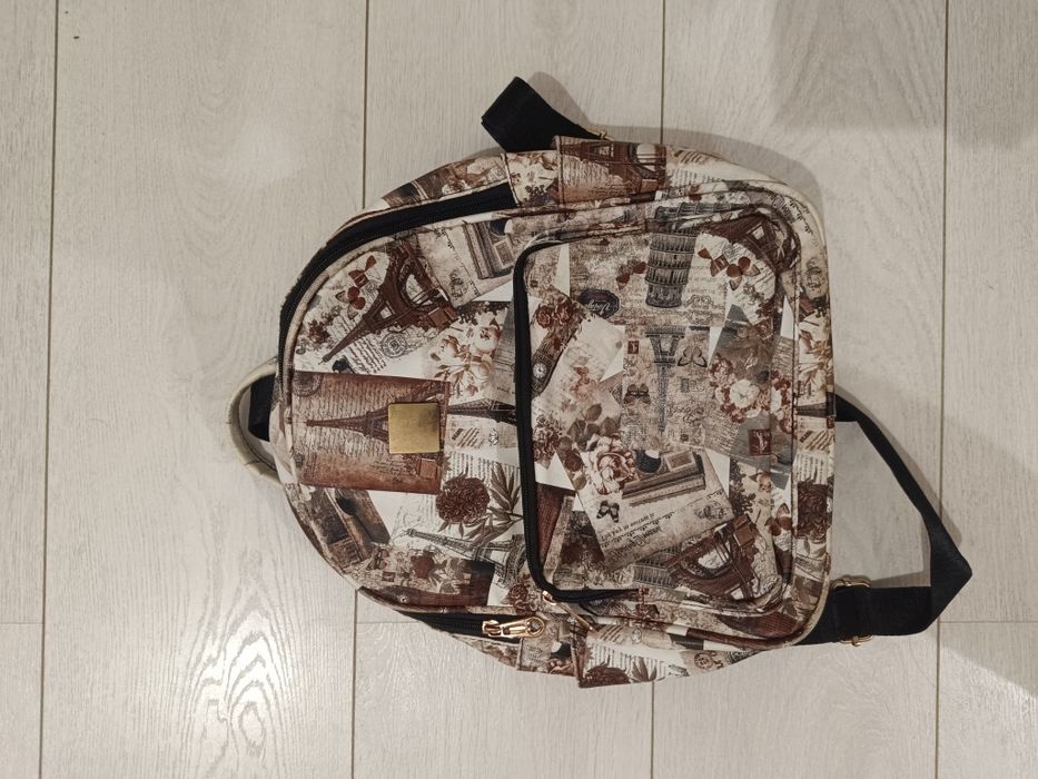 Рюкзак для дівчат