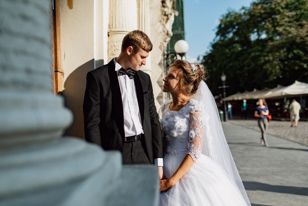 Весільна сукня (фата,кільця в подарунок)