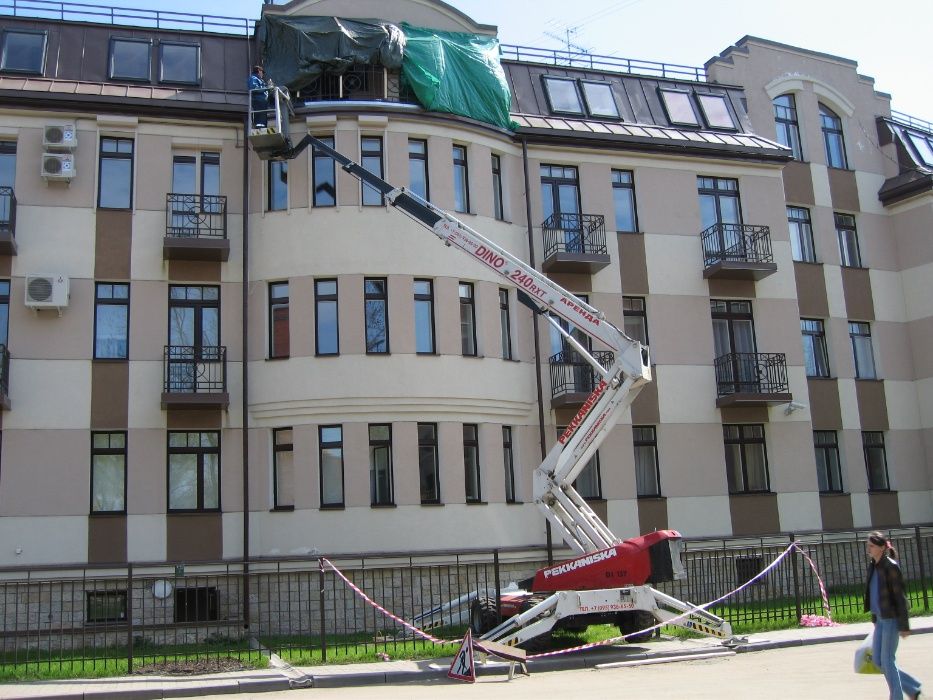 ПЕККАНІСКА ОРЕНДА дизельного колінчастого підйомника Dino 240 RXT