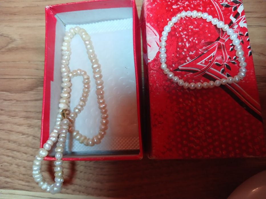 Натуральный жемчуг.ожерелье,браслет.