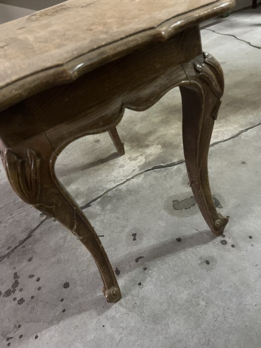Mesa   antiga de madeira