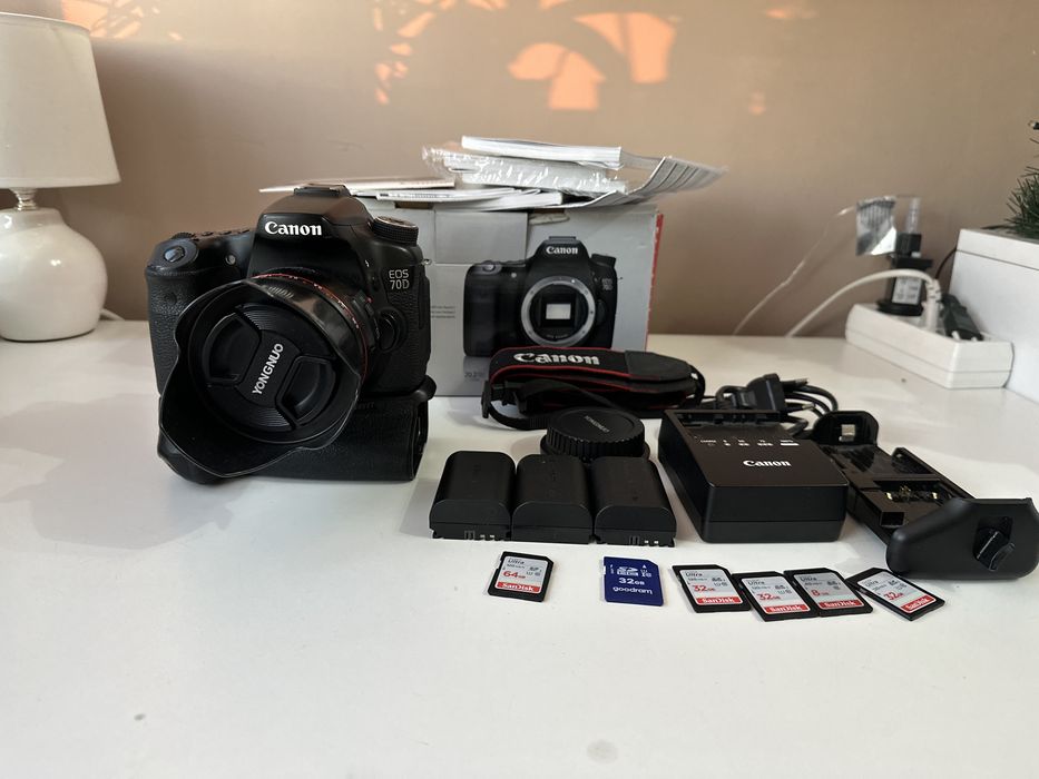Aparat Canon EOS 70D + obiektyw Yongnuo 50mm f/1,8 II / Grip / Karty