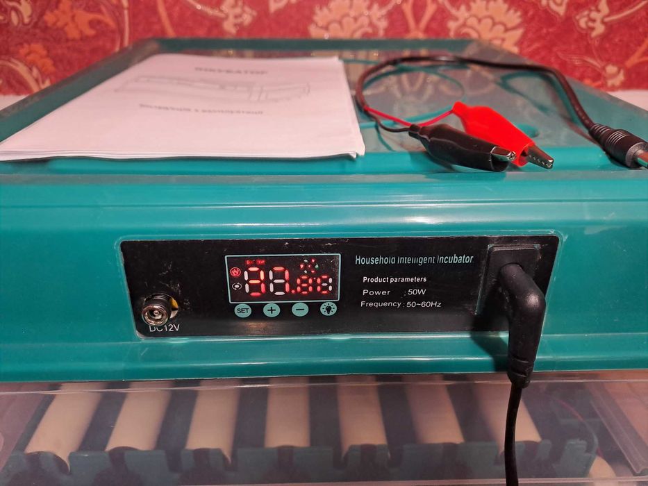 Інкубатор автоматичний на 48 яєць з роликовим механізмом 220/12В