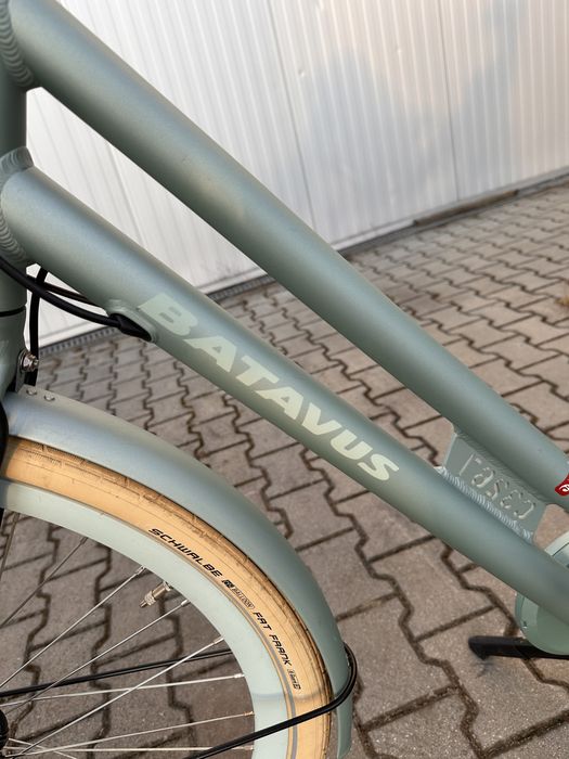 Rower miejski - damka BATAVUS z fotelikiem BOBIKE