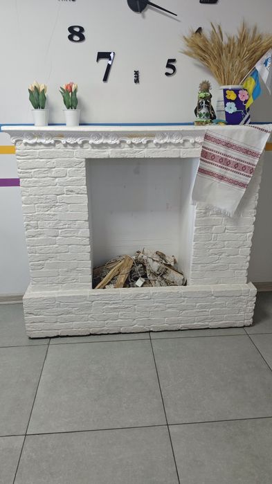 Декоративний камін