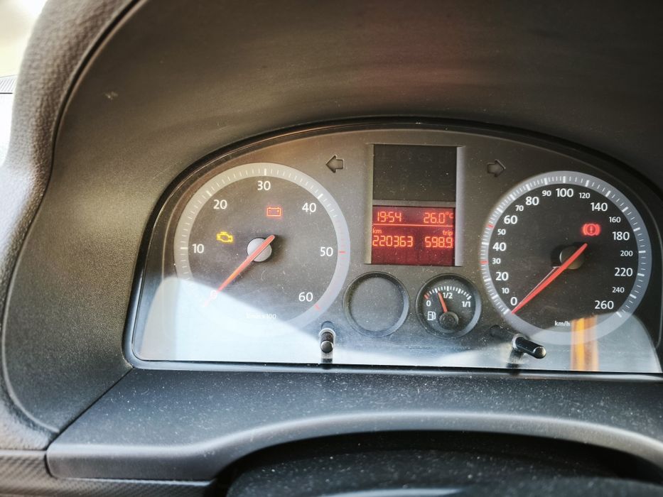 Vw Caddy 2.0 SDI com 220000 reais