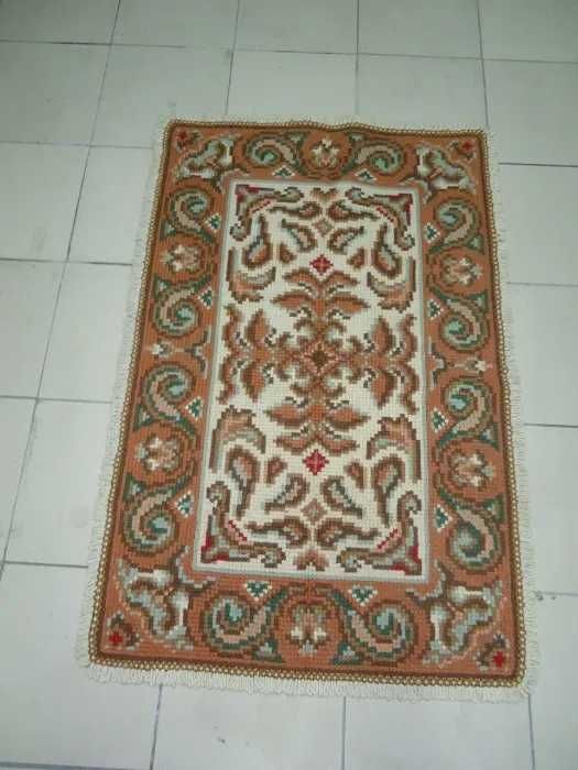 Tapete de Arraiolos em Lã – 1,16 x 0,76 m