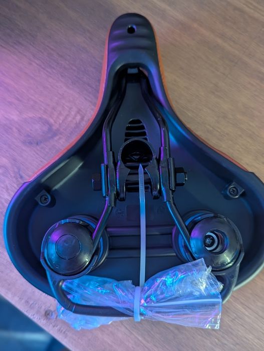 Selim de bicicleta confortável - Novo