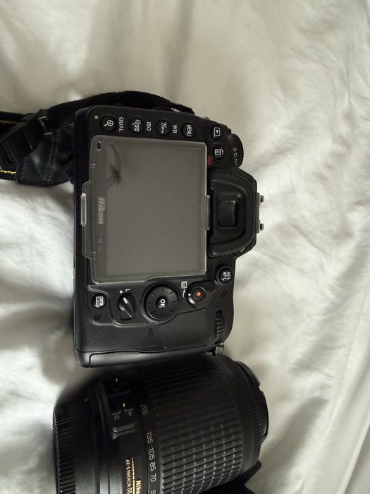 Nikon D7000 c/ lentes