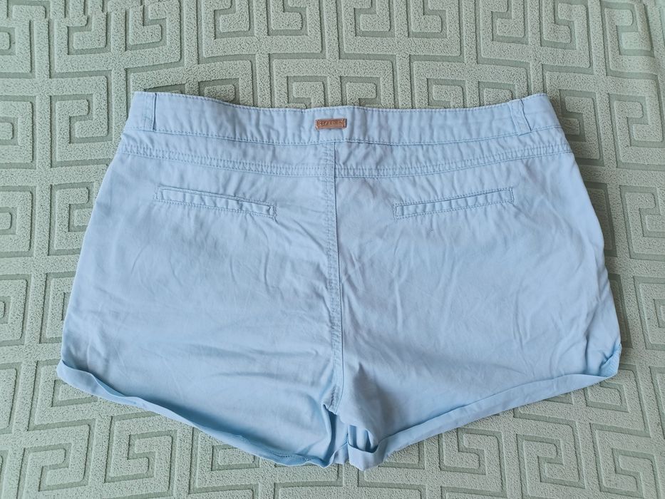 Krótkie spodenki Reserved