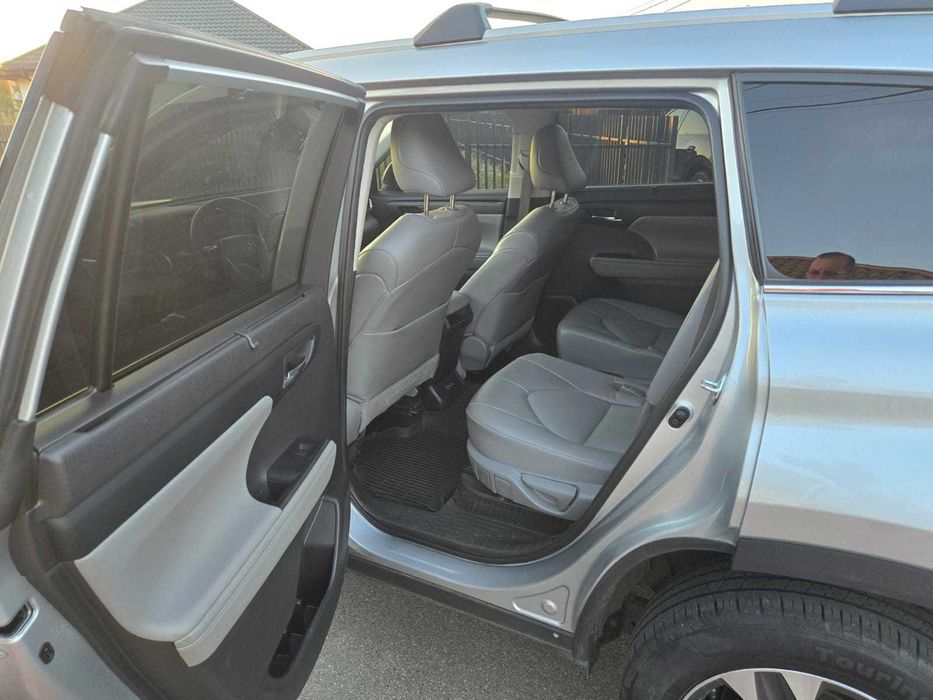 Toyota Highlander 2022 рік