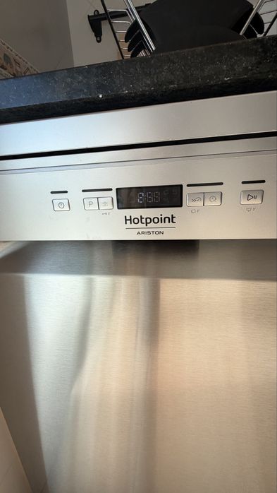 Máquina de Lavar Loiça Hotpoint