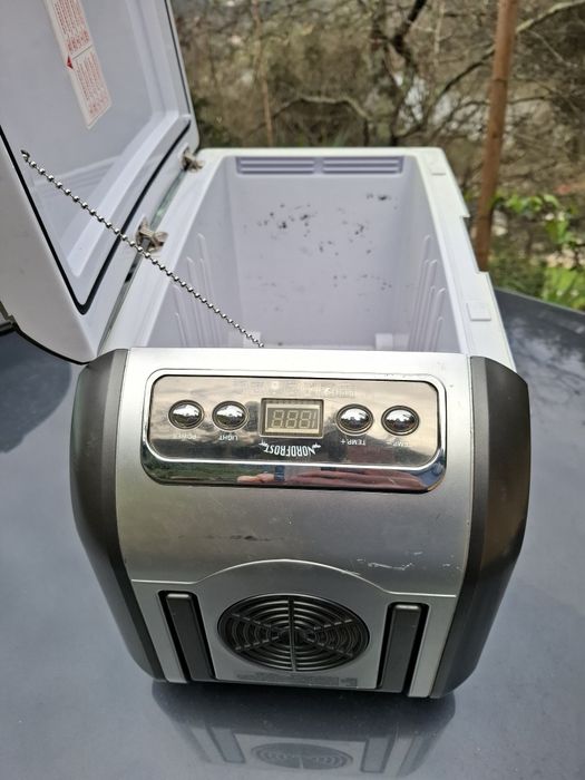 Refrigerador de carro de 12 volts