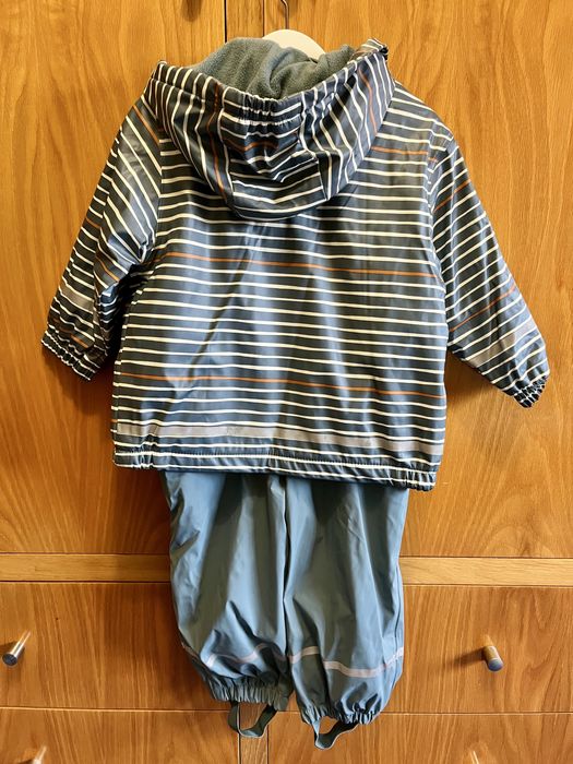 Casaco e calça de chuva para criança