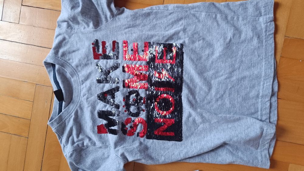 Bluzeczka z długim rękawem rozmiar 122 dla chłopca cekiny