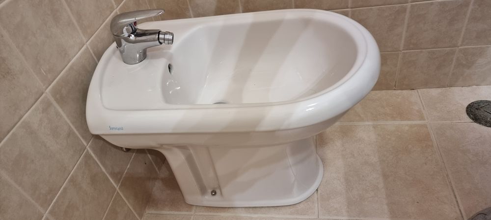 Loiças de casa de banho