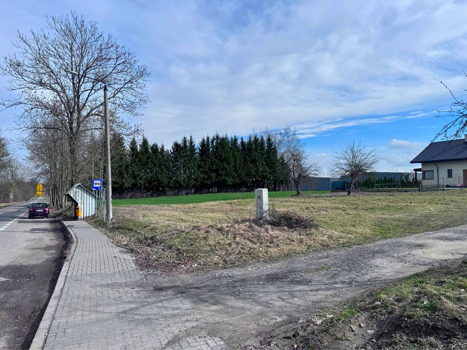 Działka budowlana z projektem i pozwoleniem na budowę