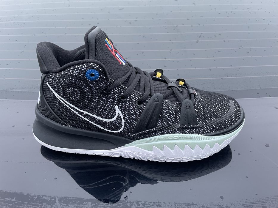 Баскетбол Nike Kyrie 7 BK black 40р.в наявності