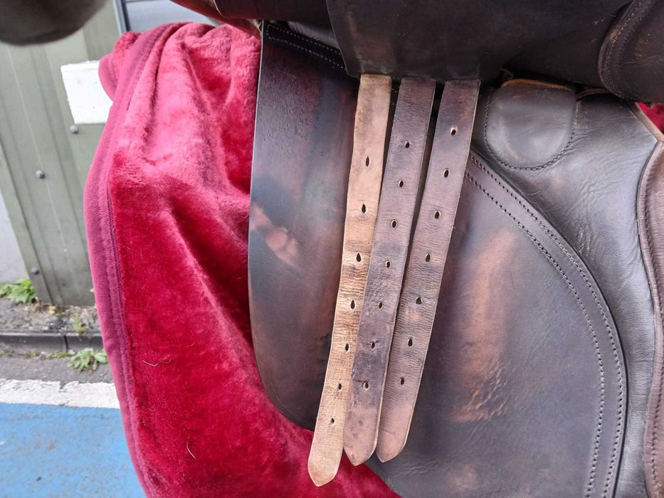 Siodło Wszechstronne 18" Skórzane + pas