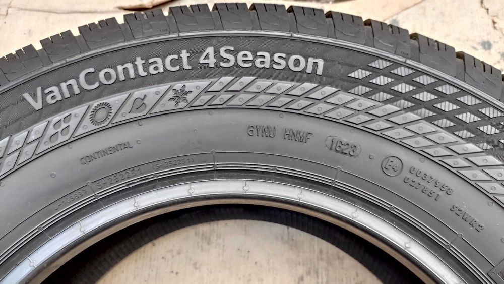 Шини 225/70R15C Continental. стан нових Всесезонні