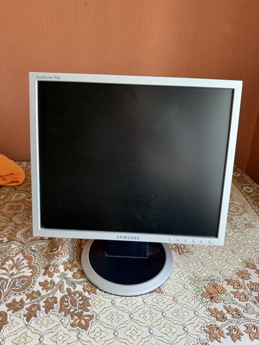 Монітор Samsung SyncMaster 740n