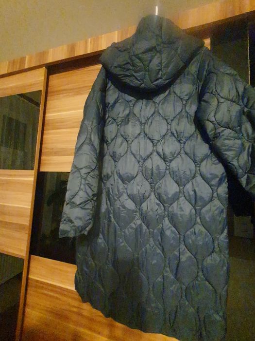 Reserved  dluga kurtka pikowana 36-38