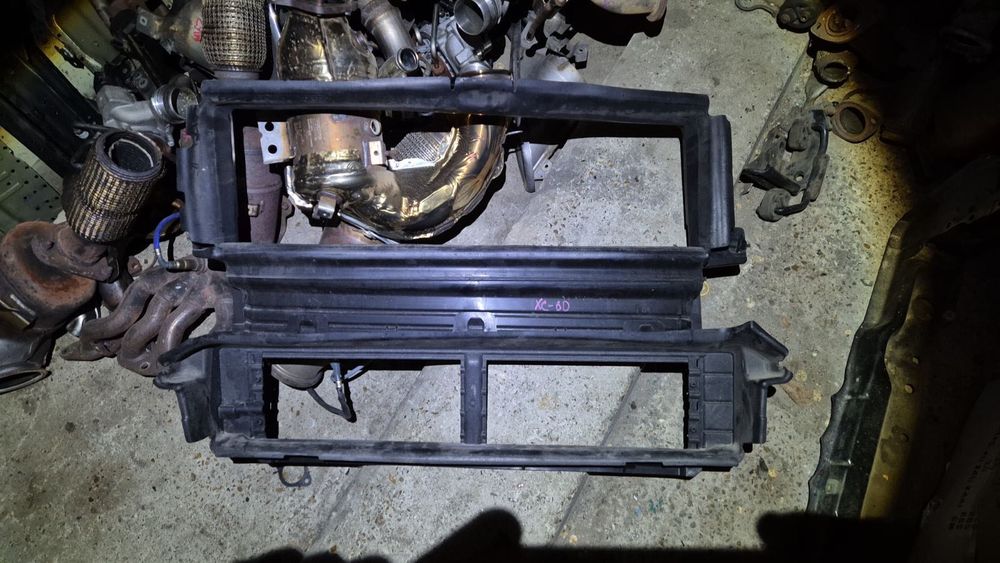 Телевізор передня панель Volvo XC60 Вольво ХС60 шрот запчасти