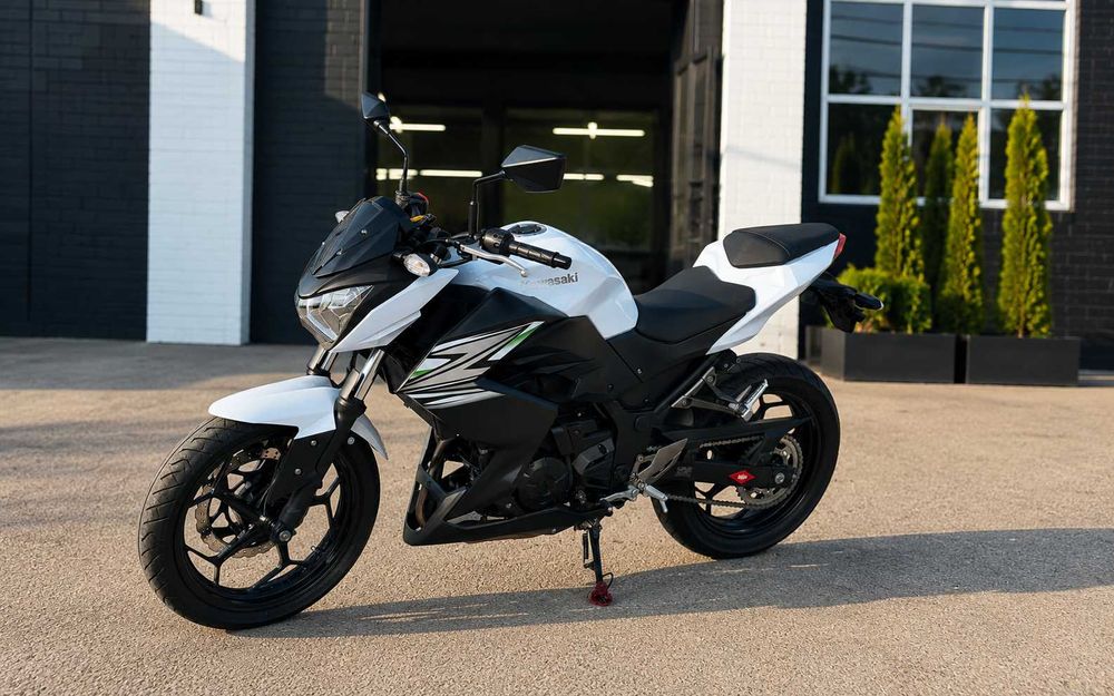 Kawasaki Z250 2013 рік, білий, пробіг лише 6 872 км