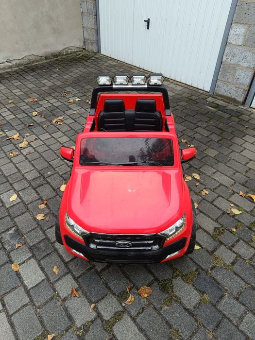 Ford ranger 4x4 na akumulator