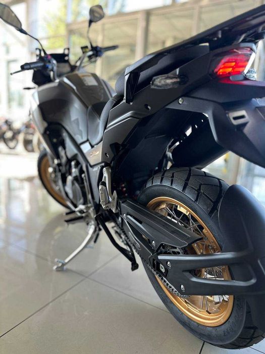 Мотоцикл CYCLONE RX600