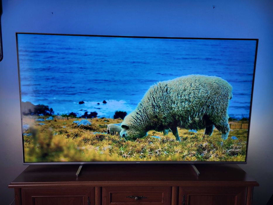 Philips 70" 4k, 3x ambilight,  smart tv