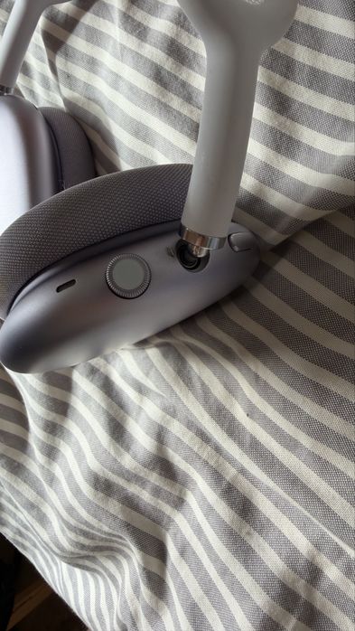 Apple airpods max