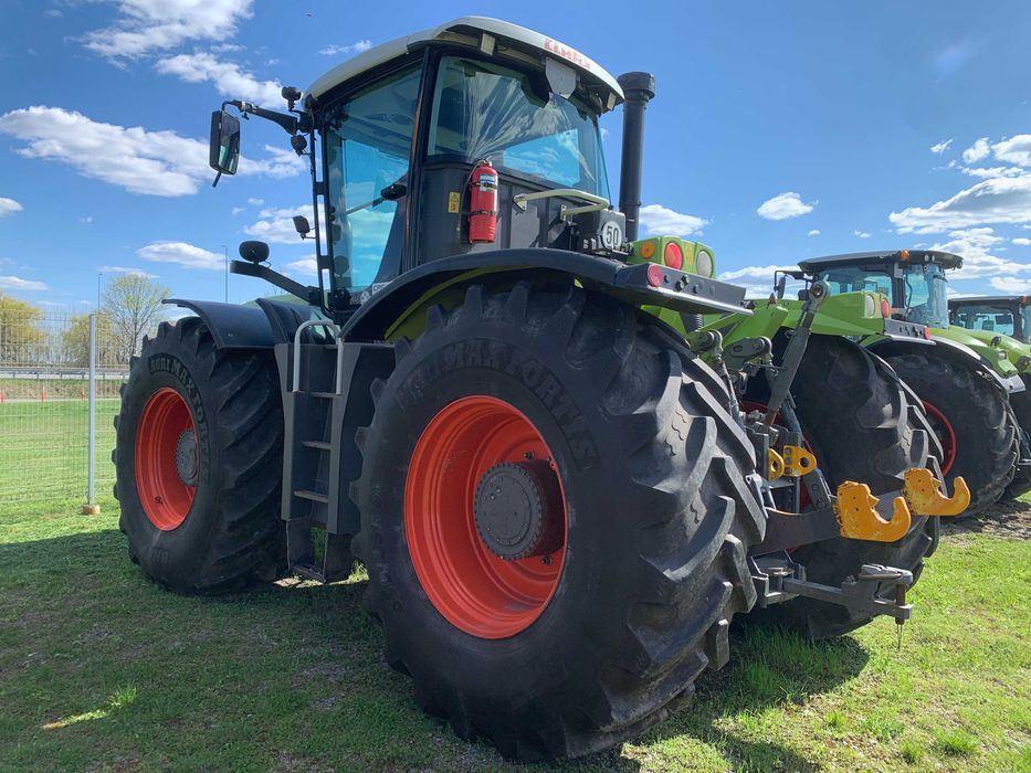 Тркатор сільськогосподарський CLAAS XERION 3300 Trac (2012)