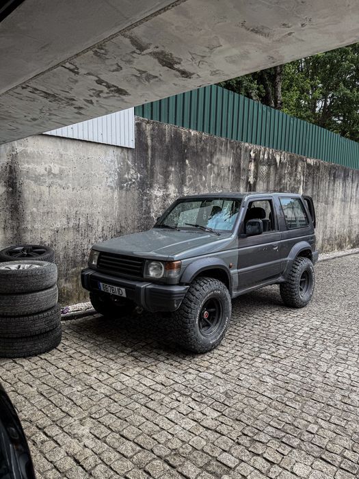 Mitsubishi Pajero 2.5