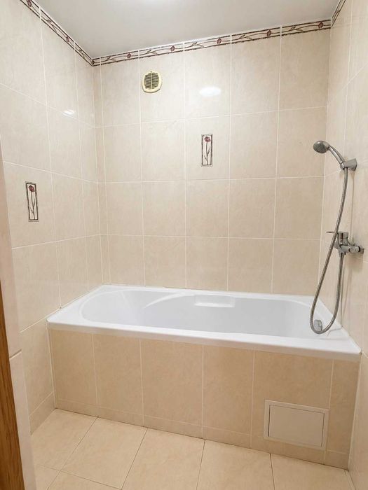 Продам 4к квартиру у м. Шаргород 8205