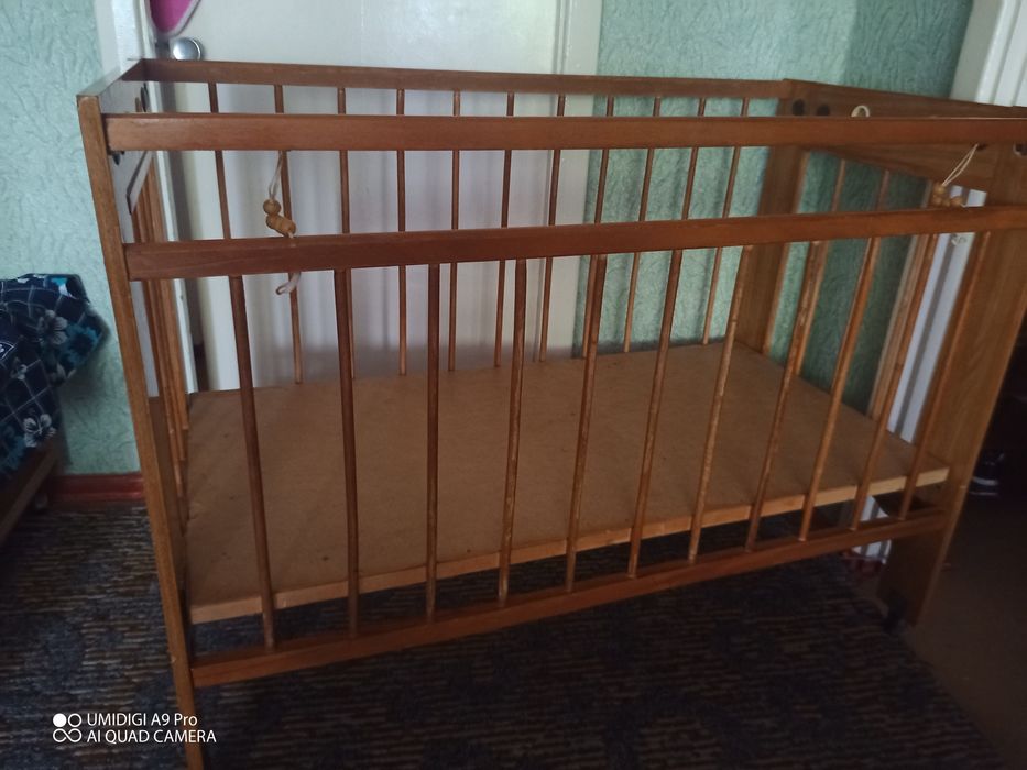 Кровать детская деревяная