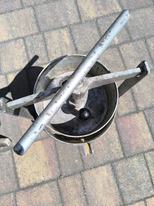 Do wytapiania wosku na węży