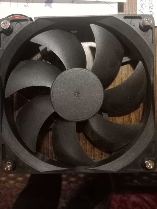 Кулеры для системного блока и блока питания.