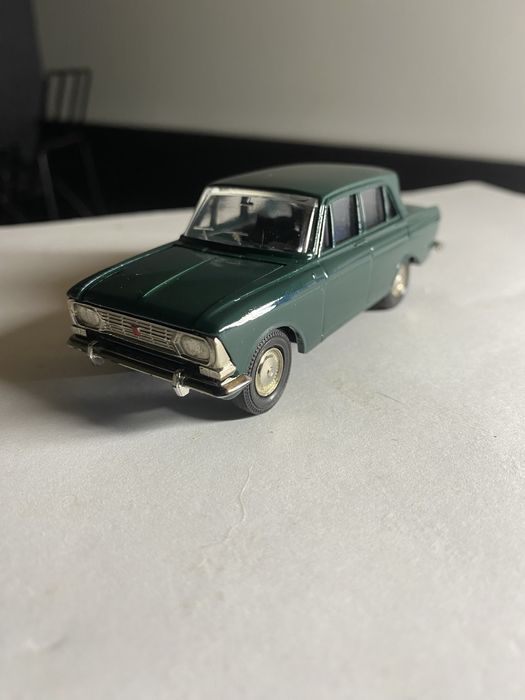 Модель 1/43 ссср Москвич 408 А1