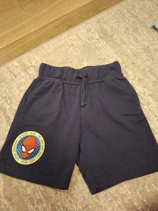 Spiderman Marvel szorty krótkie spodenki 122/128