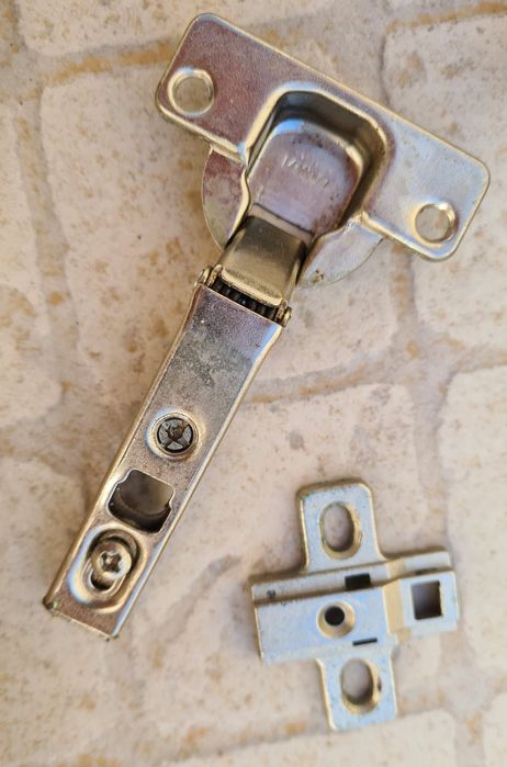 Grelhador, microondas estragado, tábua engomar, peças - Ferro Velho