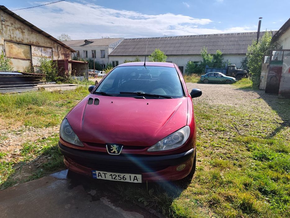 Продається Пежо 206