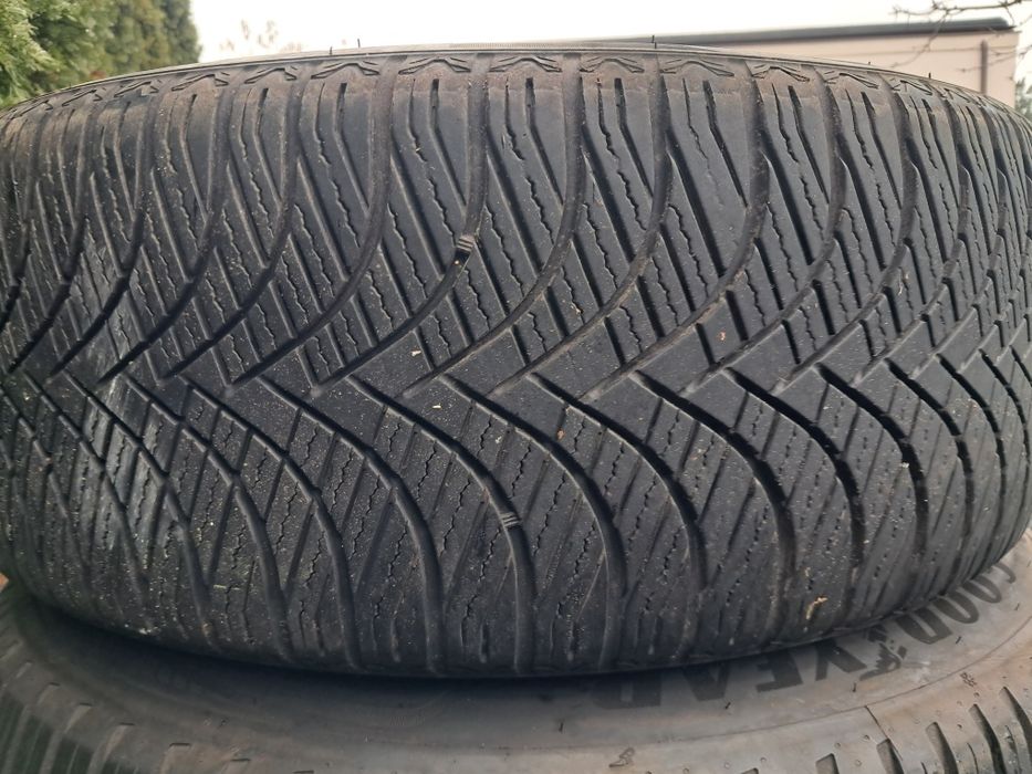245/45r18 Goodride  2 sztuki 2023r