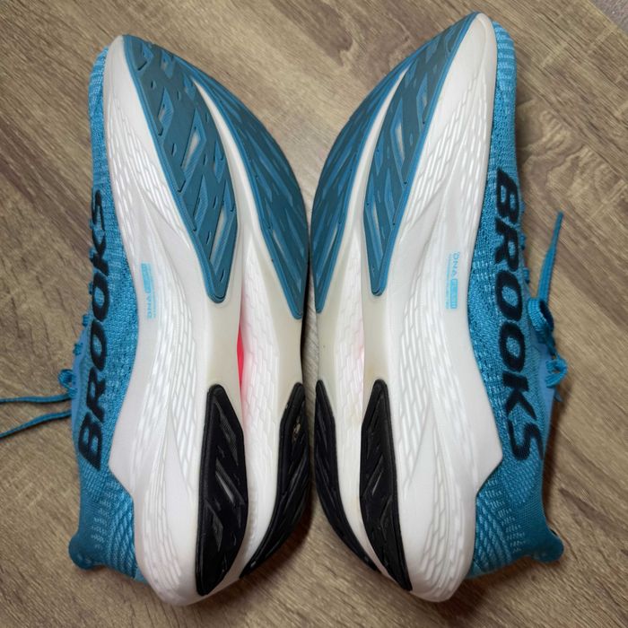 Кросівки brooks hyperion max 2