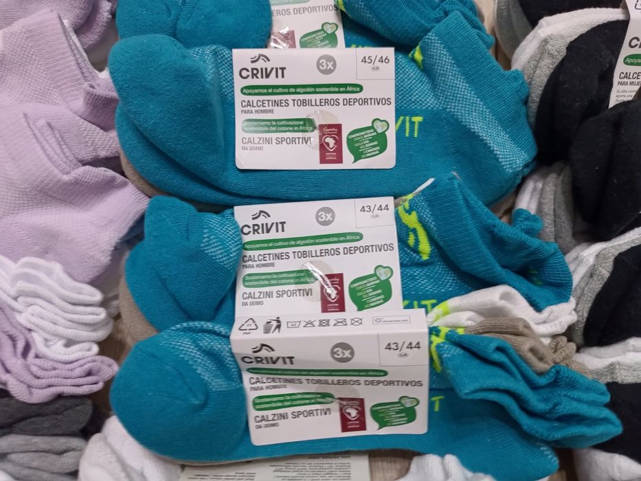 Спортивні утеплені шкарпетки Crivit та не утеплені короткі Livergy